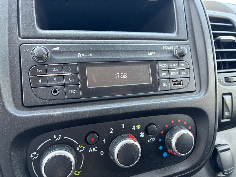 Renault Trafic Combi