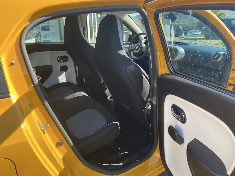 Fahrzeugabbildung Twingo 1.0 SCe 65 ZEN Bild 13 von 16