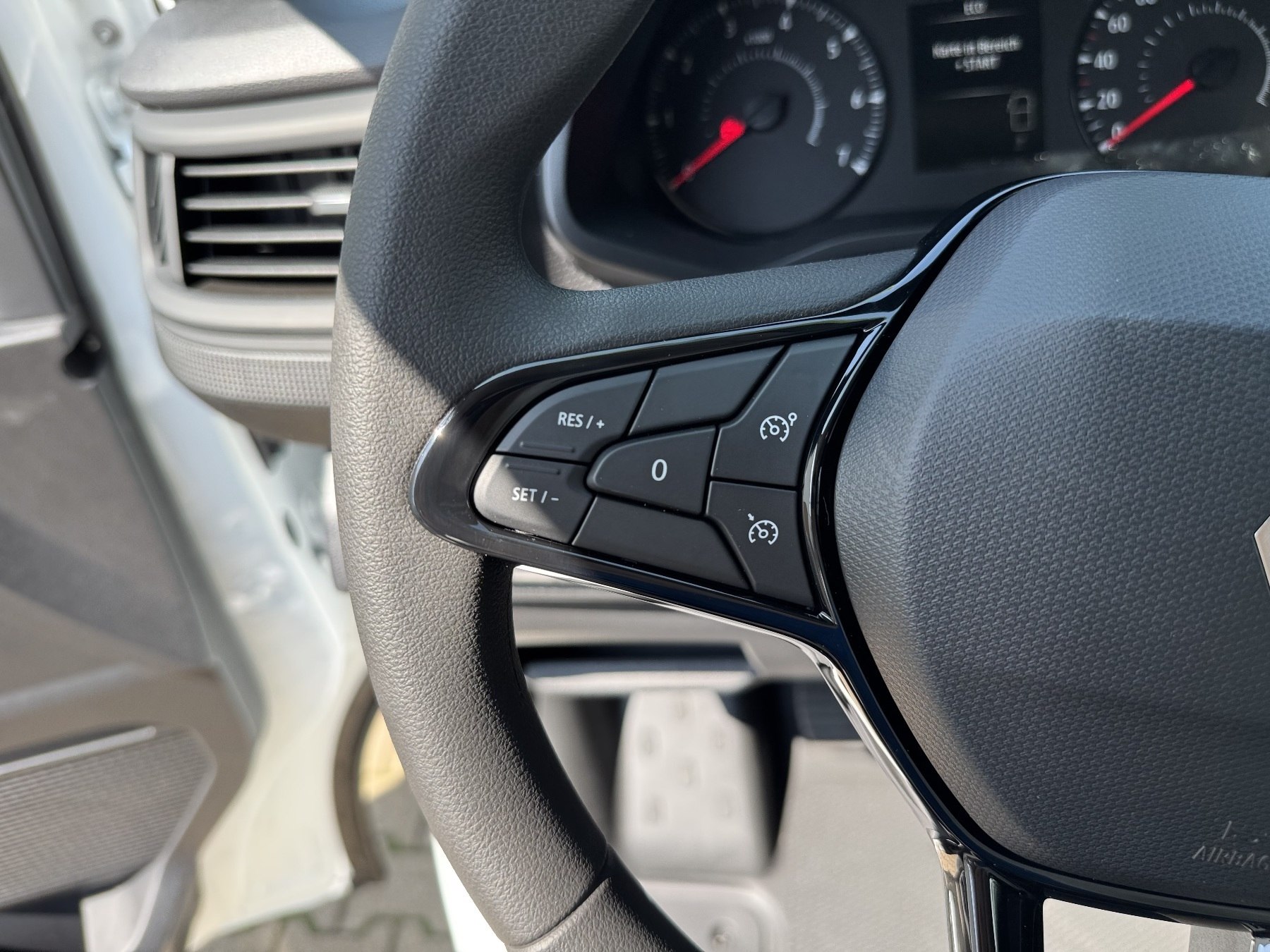 Renault Trafic – Bild 19