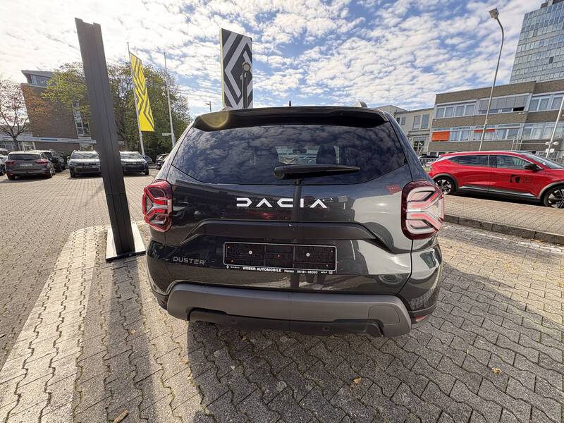 Fahrzeugabbildung Duster II 1.3 TCe 130 Journey 2WD Bild 5 von 18