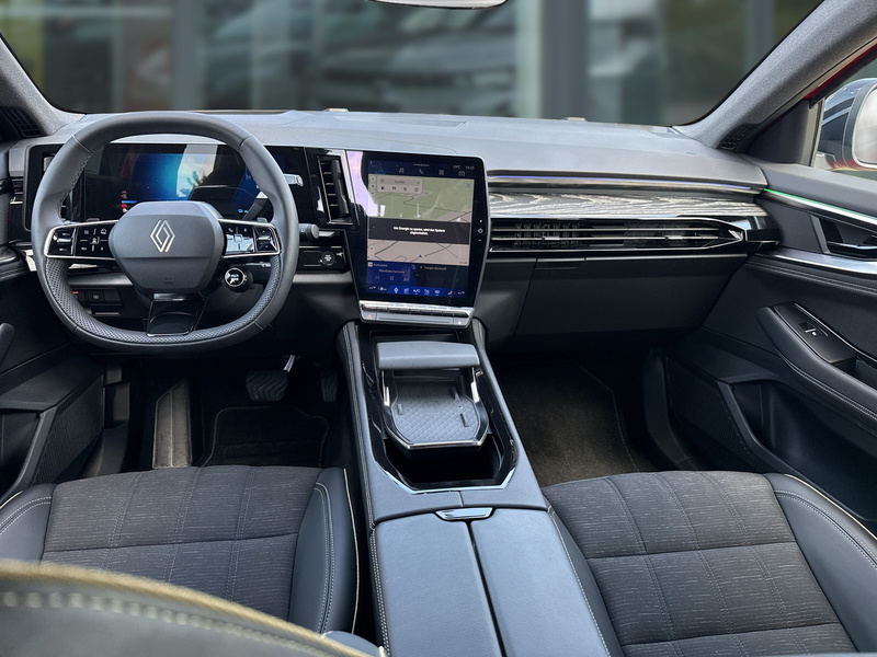 Fahrzeugabbildung Austral Iconic E-Tech Full Hybrid 200 Bild 15 von 21