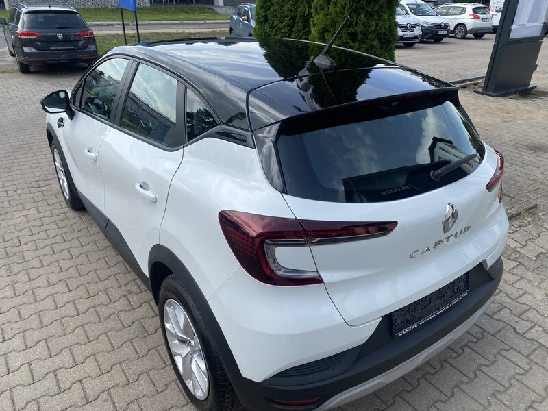 Fahrzeugabbildung Captur EQUILIBRE TCe 140 Bild 6 von 18