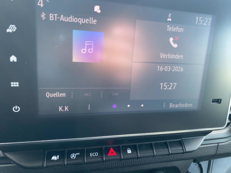 Fahrzeugabbildung Trafic Lkw Komfort L1H1 2,8t Blue dCi 130 Bild 12 von 20