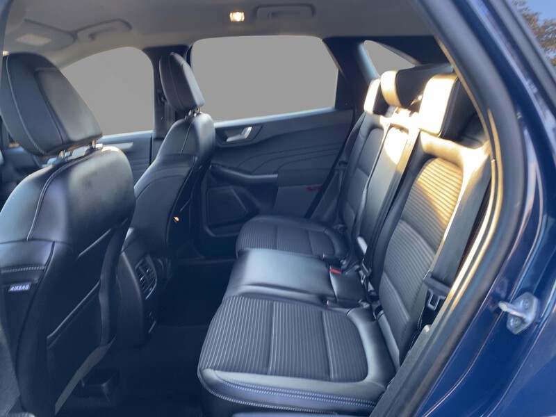 Fahrzeugabbildung Kuga Cool & Connect 1.5L 150PS M6 FWD Bild 8 von 21