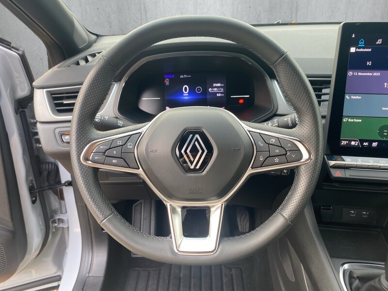 Fahrzeugabbildung Captur Techno TCe 90 Bild 10 von 15