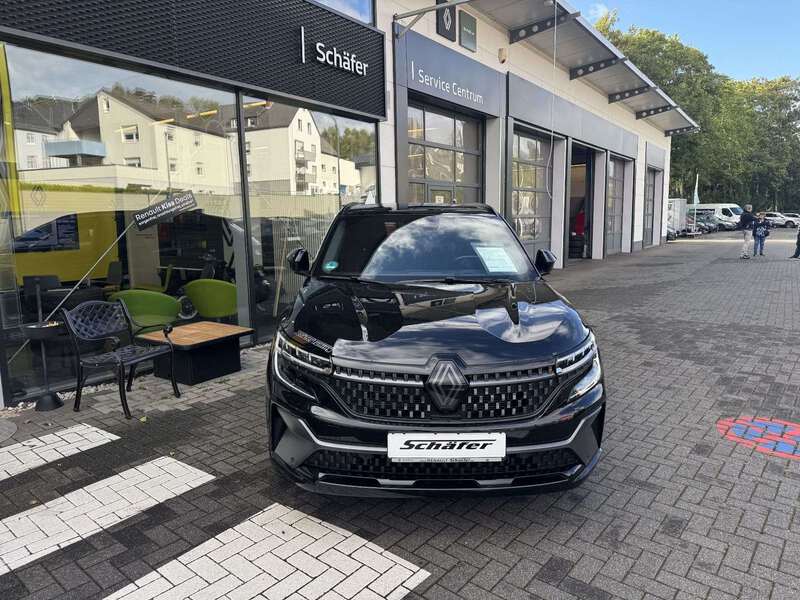 Fahrzeugabbildung Austral Iconic Esprit Alpine 200 E-Tech Bild 2 von 11