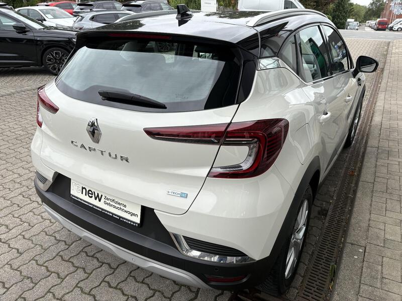 Fahrzeugabbildung Captur INTENS E-TECH PLUG-IN 160 Bild 4 von 12
