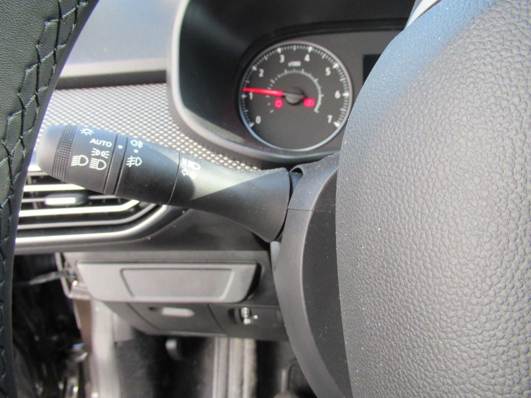 Dacia Logan – Bild 18