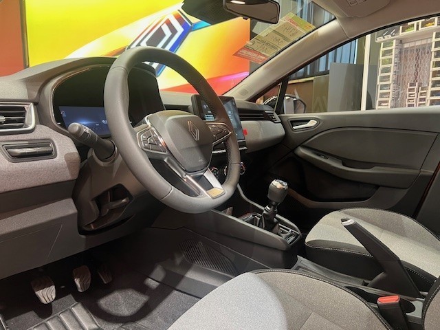 Renault Clio – Bild 15