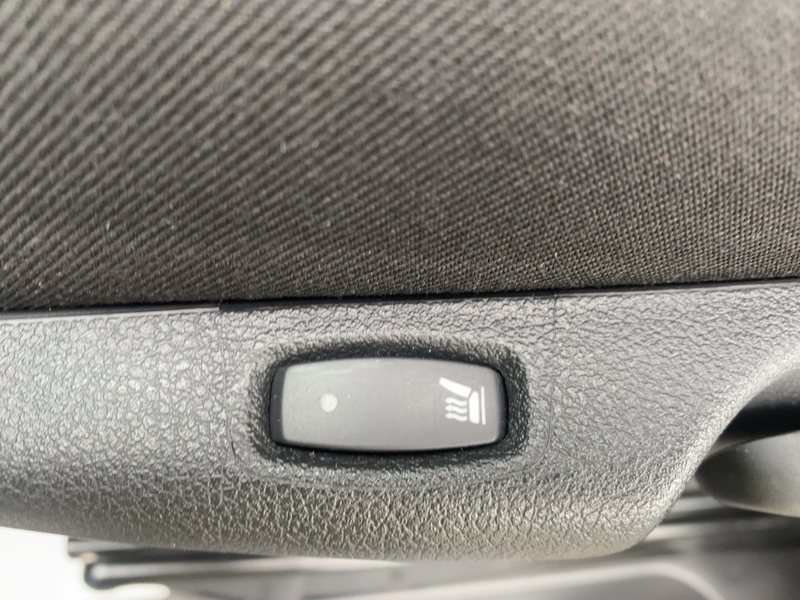 Fahrzeugabbildung Trafic Pkw Spaceclass Blue dCi 170 EDC Bild 15 von 21