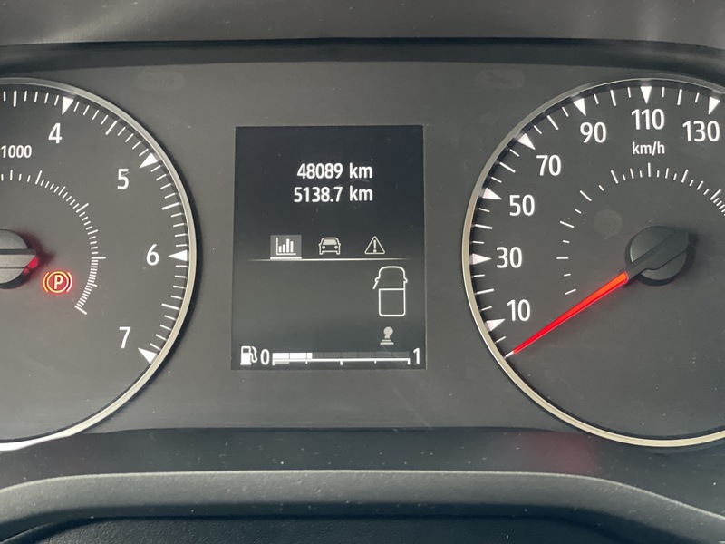 Fahrzeugabbildung Trafic L1H1 Komfort 3,0t dCi 110 PS Bild 26 von 35
