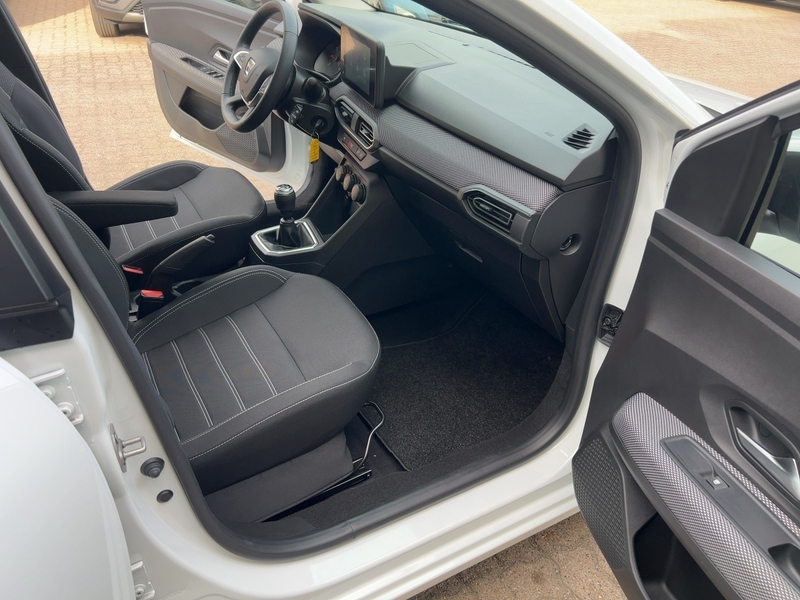 Fahrzeugabbildung Sandero Comfort TCe 90 (MY2021)+CARPLAY+KLIMA+LED+TEMPO+ Bild 11 von 15