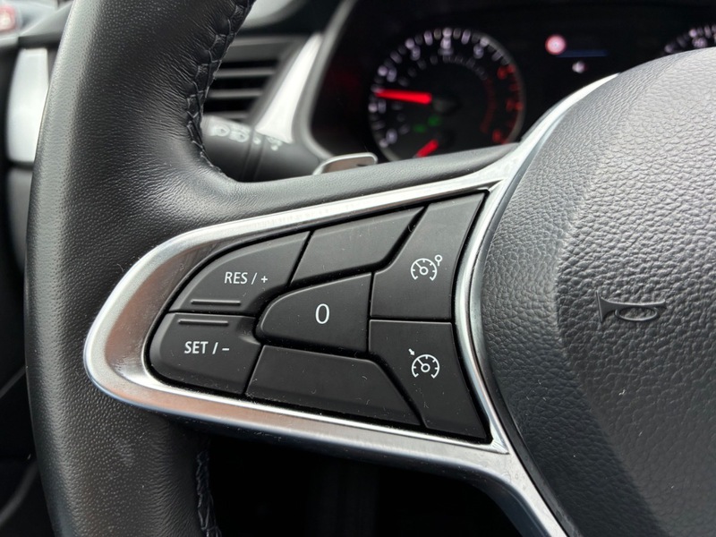 Fahrzeugabbildung Captur +Automatik+PDC+ Bild 22 von 47
