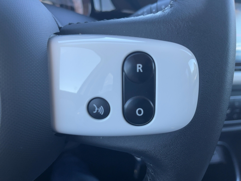 Fahrzeugabbildung Twingo E-TECH 100% el.  E-Tech 100% elektrisch Bild 16 von 16