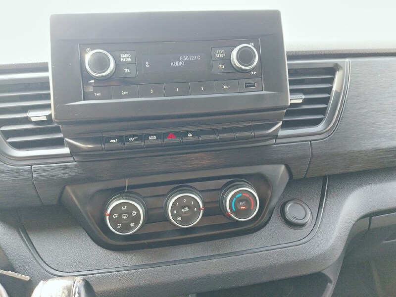 Renault Trafic Furgón