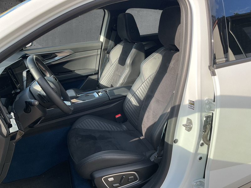 Fahrzeugabbildung Rafale Atelier Alpine E-Tech Plug-in Hybrid 300 Bild 10 von 14