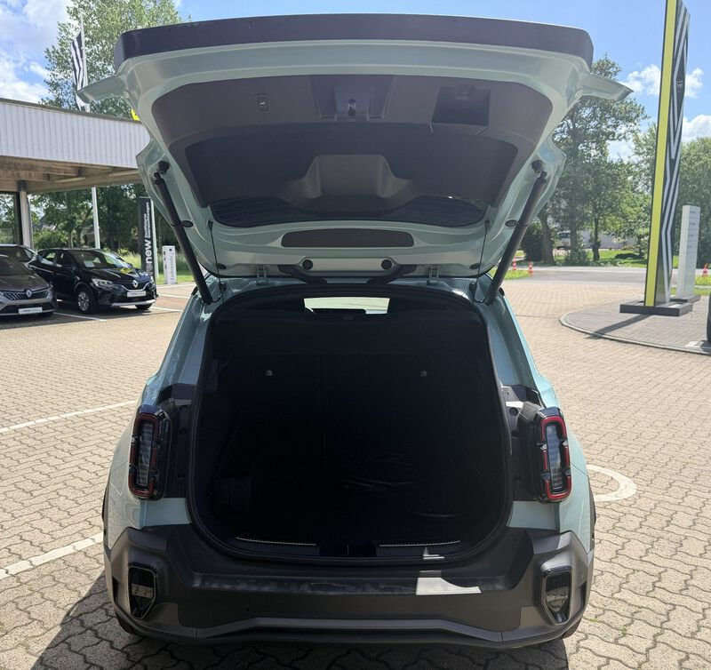 Fahrzeugabbildung R 4 E-Tech elektrisch Iconic 150 Comfort Range Bild 4 von 9