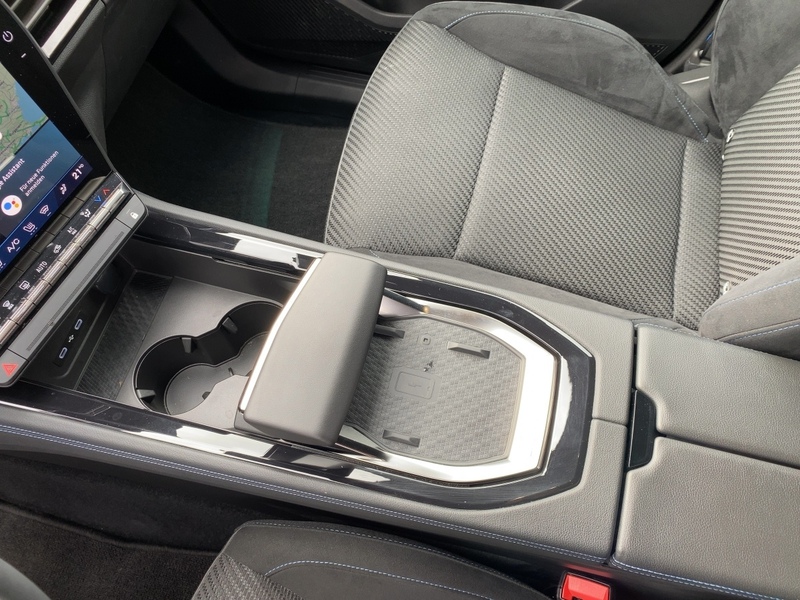 Fahrzeugabbildung Austral Techno Esprit Alpine E-Tech Full Hybrid 200 Bild 20 von 20