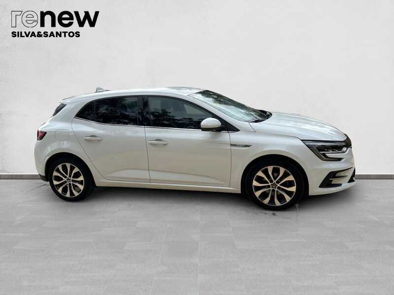 RENAULT Megane Techno TCe 140 EDC — photo 4