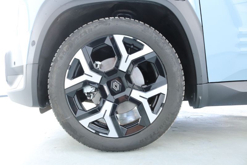 RENAULT Unknown Model 2025 — imagine 14