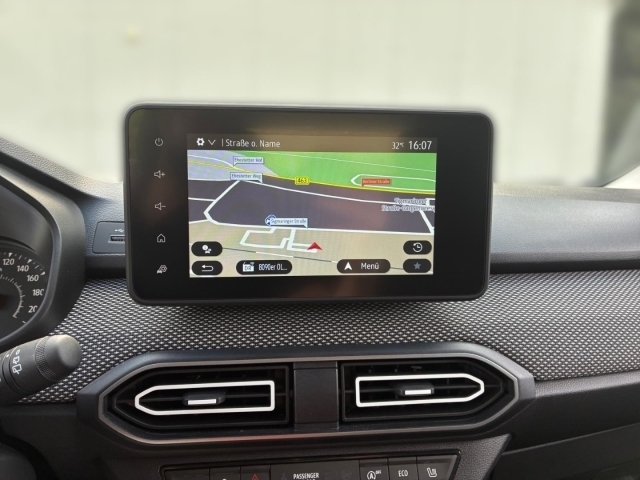 Dacia Sandero – Bild 9