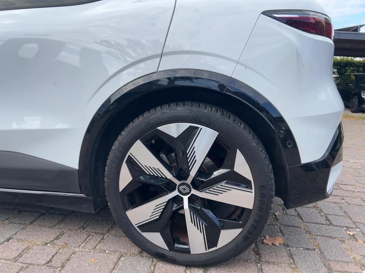 Renault Megane E-TECH – Bild 13
