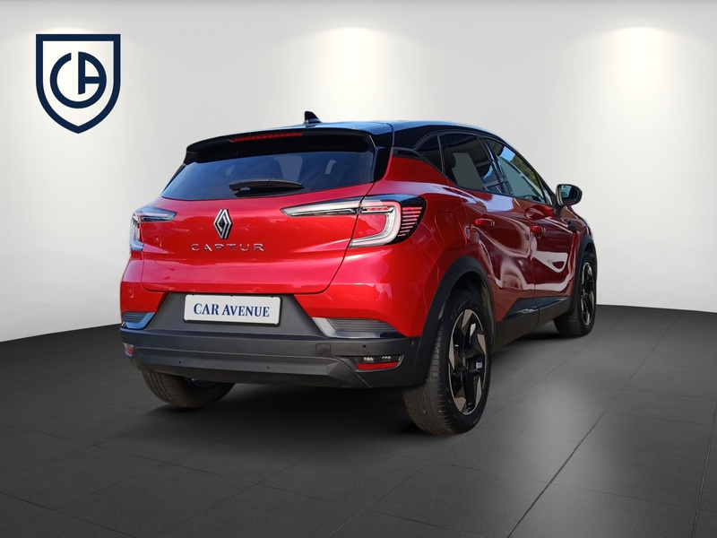 Fahrzeugabbildung Captur Techno Mild Hybrid 140 Bild 3 von 17