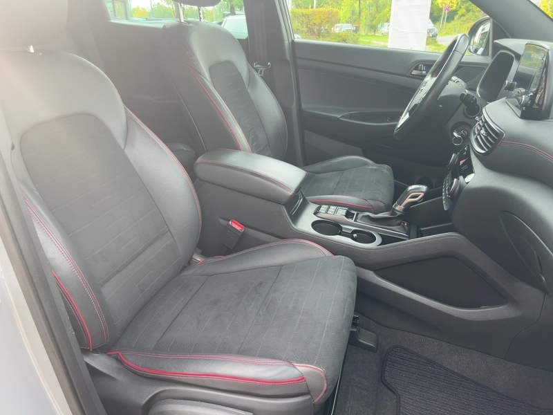 Fahrzeugabbildung TUCSON 1.6 Premium 4WD *AHK,PDC,SHZ* Bild 11 von 15