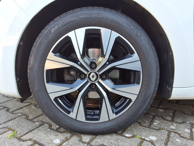 Fahrzeugabbildung Clio V TCe 90 Evolution Bild 7 von 15