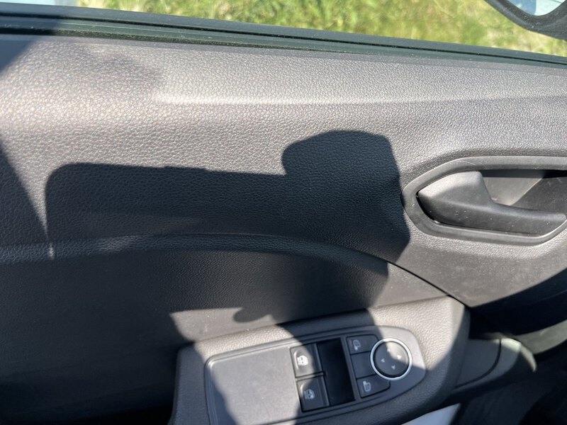 Fahrzeugabbildung Clio ohne Klimaanlage Bild 15 von 20