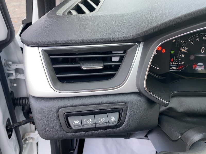Fahrzeugabbildung Captur TECHNO TCe 140 Bild 14 von 20
