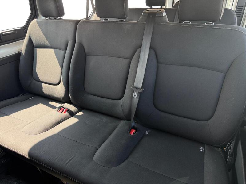 Renault Trafic Combi