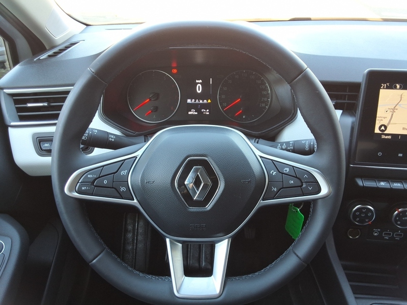 Fahrzeugabbildung Clio V TCe 90 Evolution Bild 9 von 15