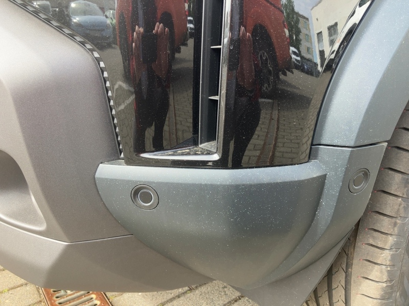 Fahrzeugabbildung Duster Expression TCe 130 Bild 8 von 8
