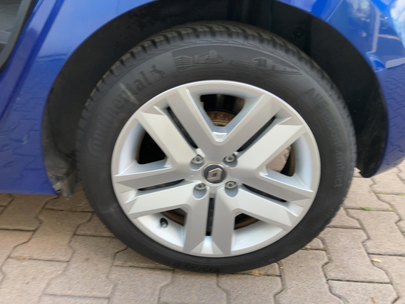 Fahrzeugabbildung Clio SHZ*PDC* Bild 12 von 20