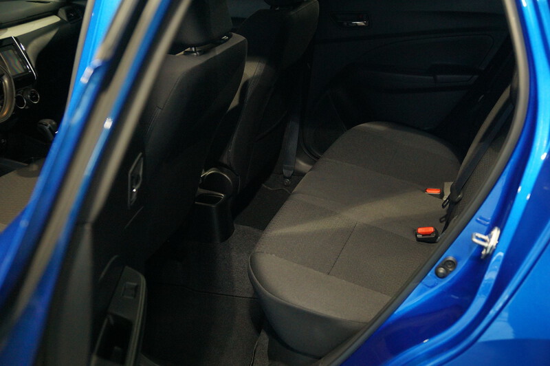 Fahrzeugabbildung Swift Automatik, SHZ Bild 9 von 14