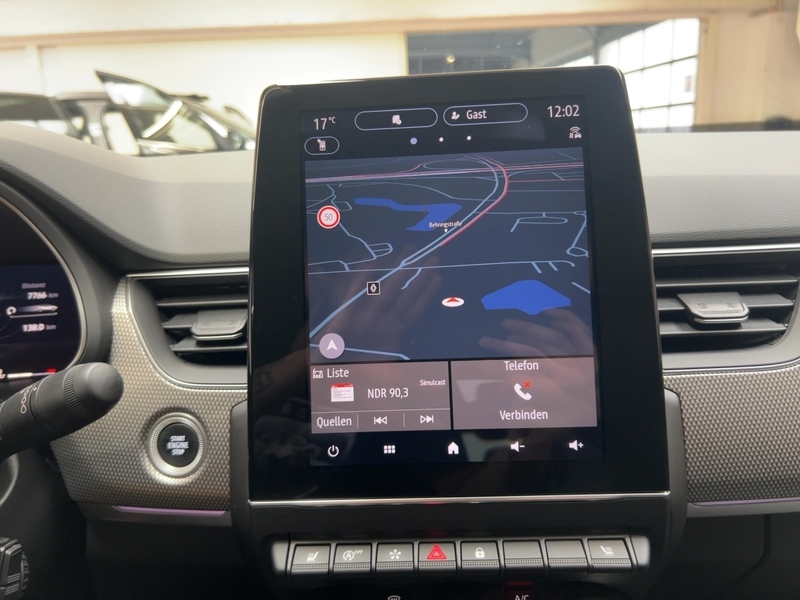 Fahrzeugabbildung Arkana Apple CarPlay BT Bild 14 von 22