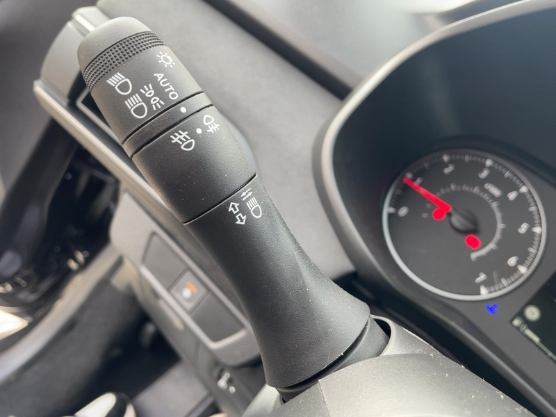 Fahrzeugabbildung Jogger +Klimaautomatik+Kamera+ Bild 35 von 49