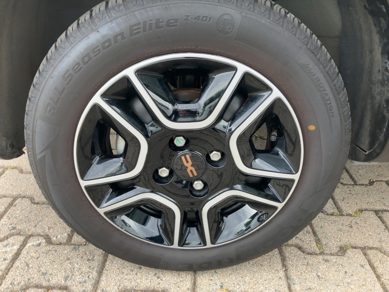 Fahrzeugabbildung Spring Rückfahrkamera Bild 12 von 20