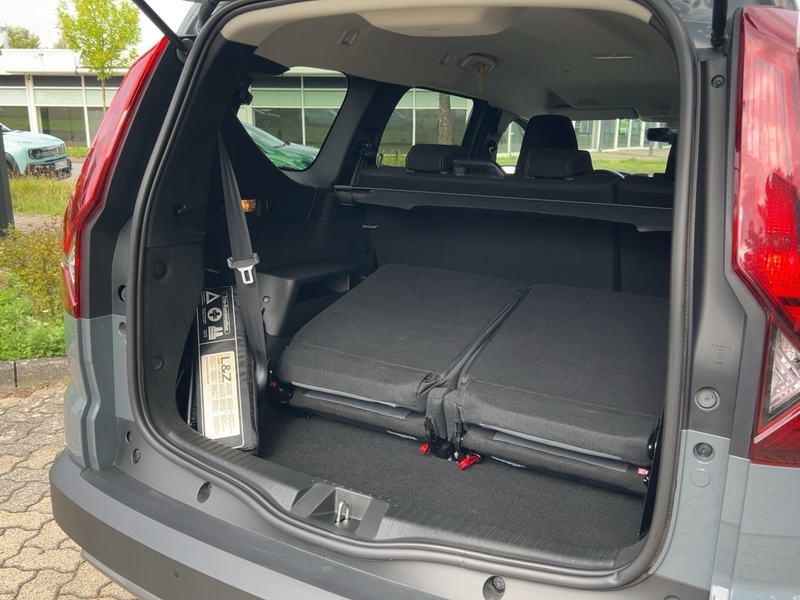 Fahrzeugabbildung Jogger TCe 110 Extreme+ *7-Sitzer* Bild 13 von 15