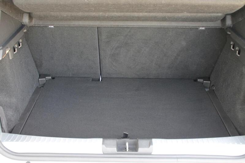 Fahrzeugabbildung Sandero III Comfort TCe 100 ECO-G Bild 24 von 27