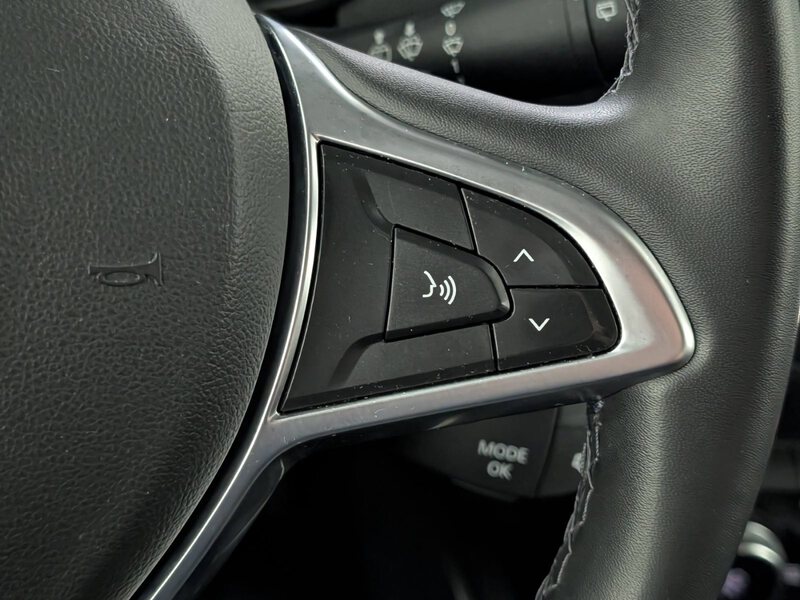 Fahrzeugabbildung Duster tiview Keycard Bild 27 von 34