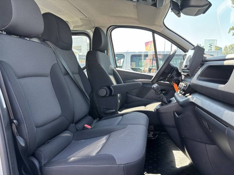 Renault Trafic Combi