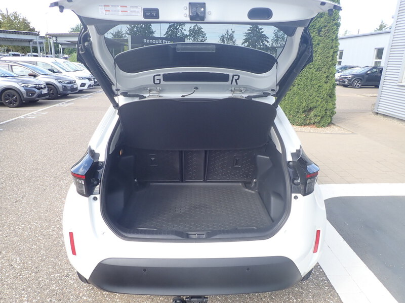 Fahrzeugabbildung Yaris Cross  1.5 Hybrid Elegant 4X2 Bild 6 von 20