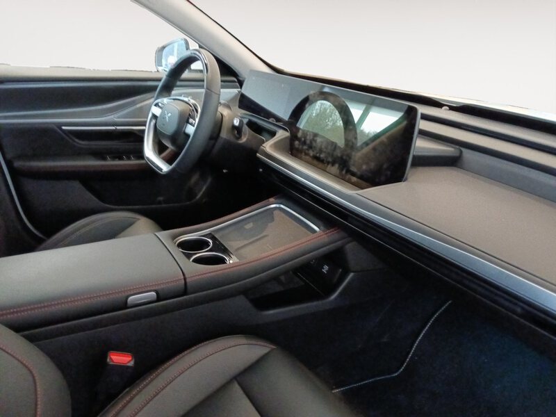 Xpeng P7