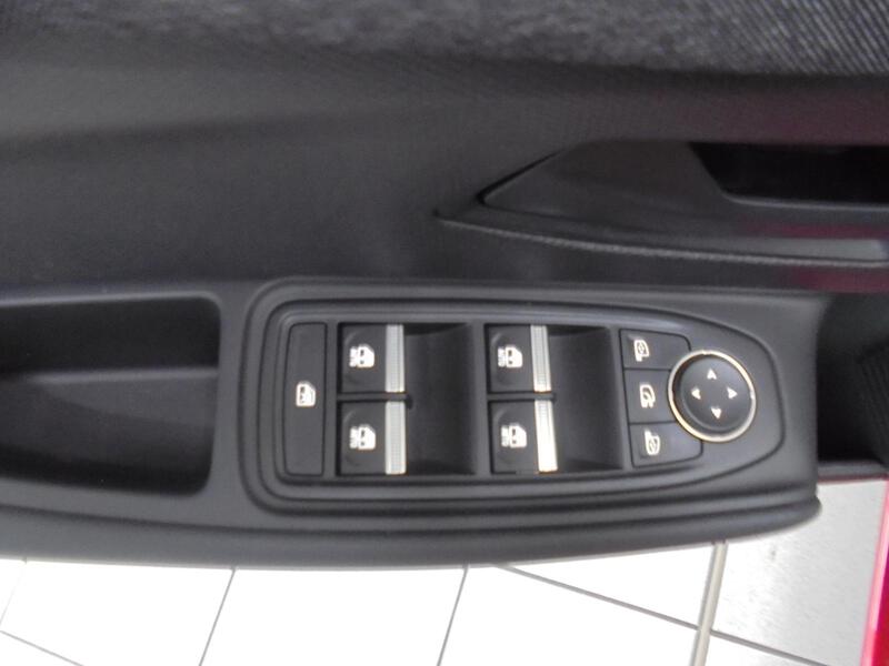 Fahrzeugabbildung Clio Evolution Full Hybrid E-Tech 160 Bild 14 von 20