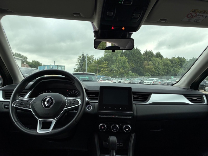 Fahrzeugabbildung Captur +Automatik+PDC+ Bild 9 von 47