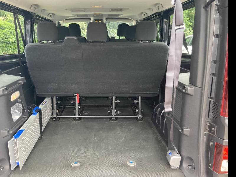 Renault Trafic Combi
