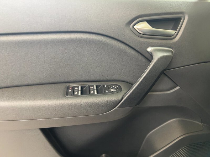 Fahrzeugabbildung Captur Apple CarPlay SHZ PDC BT Bild 13 von 16