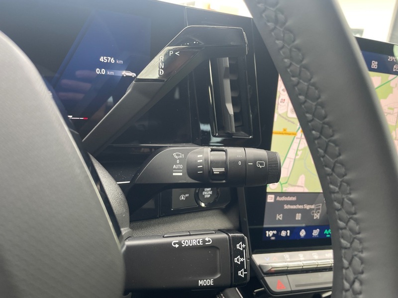 Fahrzeugabbildung Austral 1.3 TCe 160 Mild-Hybrid Techno Bild 31 von 50